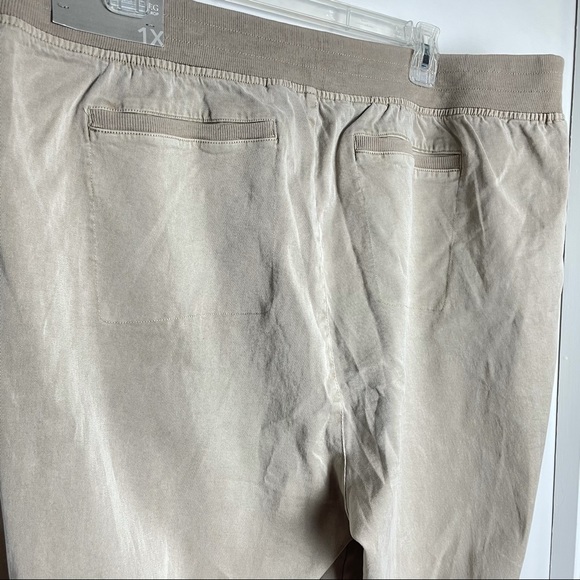 NWT Soft Surroundings Medina Women's Pants 1X Straight Leg 18W / 20W Khaki - Picture 5 of 10